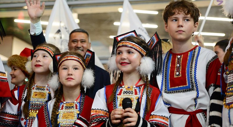 «Россия — семья семей»: делегация Саратовской области примет участие в открытии Года единства народов России